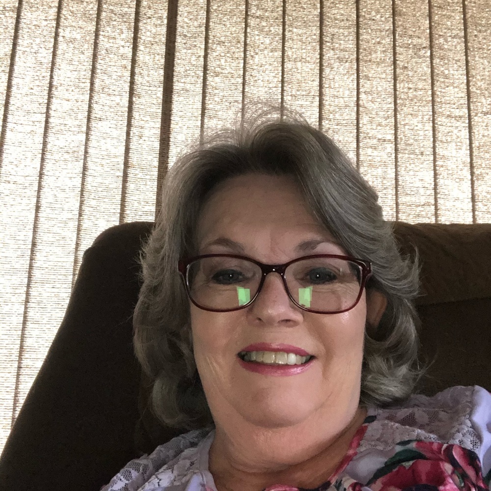 Meet your Posher, Denise